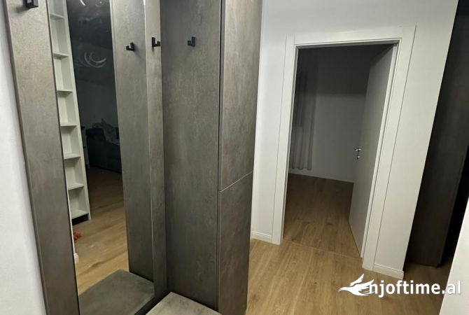 Shtepi me qera Apartament ne Tirane, 2+1, Mobilimi E mobiluar, Pagesa 650  Euro.