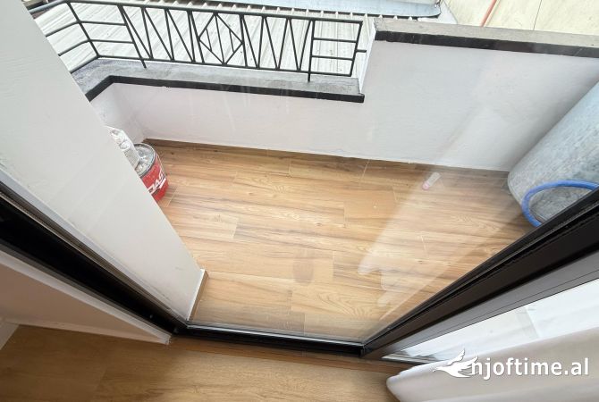 Shtepi me qera Apartament ne Tirane, 1+1, Mobilimi E mobiluar, Pagesa 500  Euro.