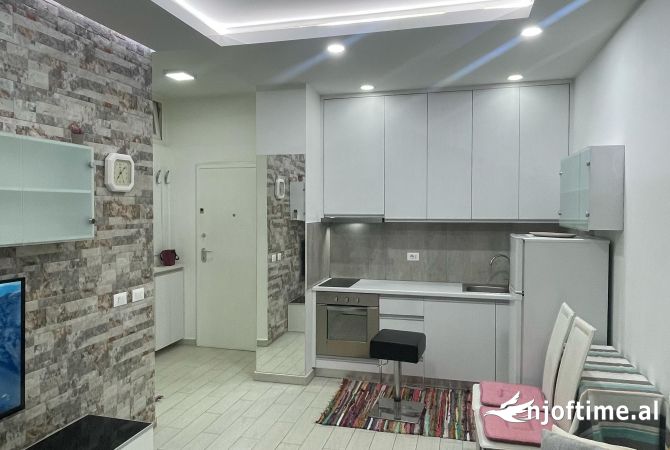 Shtepi me qera 1+1 ne Tirane - 65,000 Leke