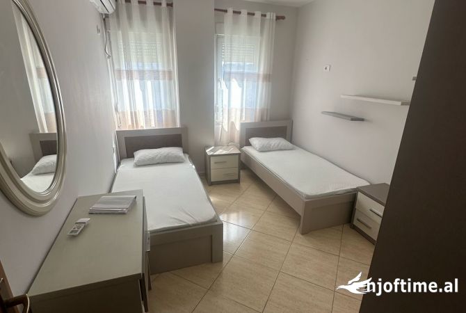 Shtepi me qera Apartament ne Tirane, 2+1, Mobilimi E mobiluar, Pagesa 45,000  Leke.