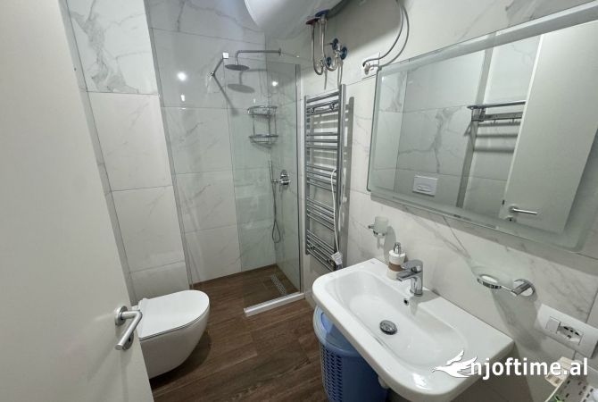 Shtepi me qera Apartament ne Tirane, 2+1, Mobilimi E mobiluar, Pagesa 600  Euro.