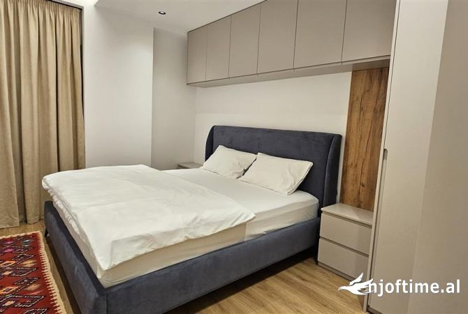 Shtepi me qera Apartament ne Tirane, 1+1, Mobilimi E mobiluar, Pagesa 450  Euro.