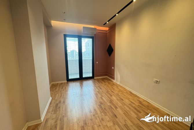 Shtepi me qera Apartament ne Tirane, 2+1, Mobilimi Bosh, pa mobiluar, Pagesa 1,200  Euro.