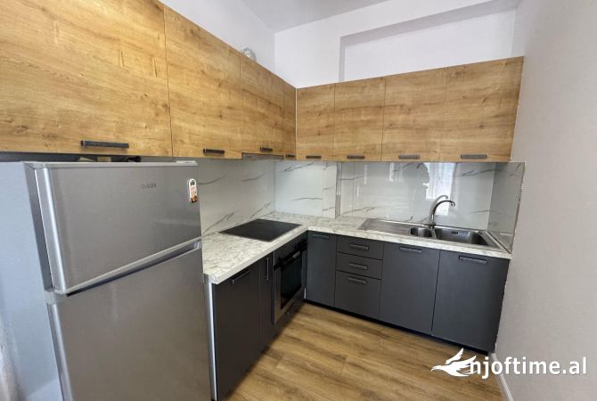 Shtepi ne shitje Apartament ne Tirane, 1+1, Mobilimi E mobiluar, Pagesa 95,000  Euro.
