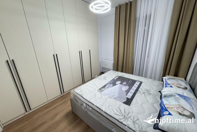 Shtepi me qera Apartament ne Tirane, 2+1, Mobilimi E mobiluar, Pagesa 650  Euro.