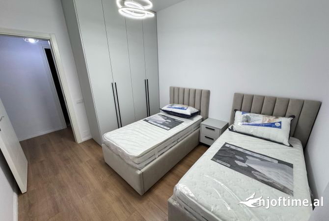 Shtepi me qera Apartament ne Tirane, 2+1, Mobilimi E mobiluar, Pagesa 650  Euro.