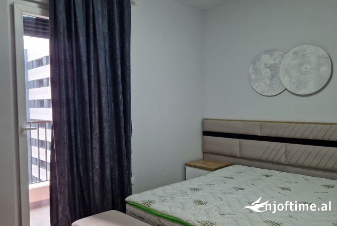 Shtepi me qera Apartament ne Tirane, 1+1, Mobilimi E mobiluar, Pagesa 600  Euro.