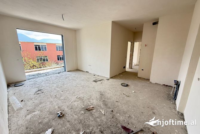 Shtepi ne shitje 2+1 ne Tirane - 150,000 Euro