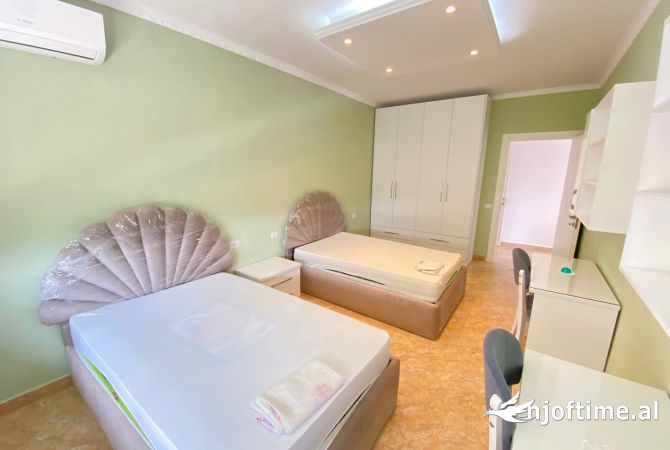 Shtepi me qera Apartament ne Tirane, 2+1, Mobilimi E mobiluar, Pagesa 800  Euro.
