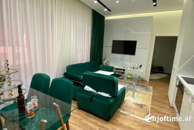 Shtepi me qera 2+1 ne Tirane - 500 Euro