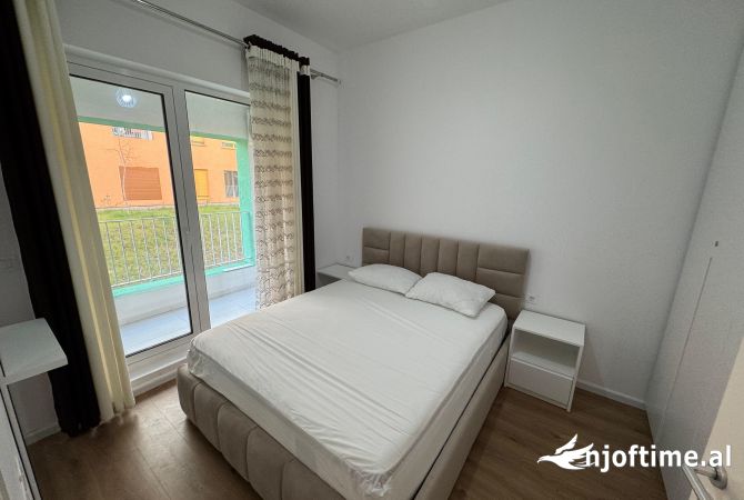 Shtepi me qera Apartament ne Tirane, 1+1, Mobilimi E mobiluar, Pagesa 40,000  Leke.