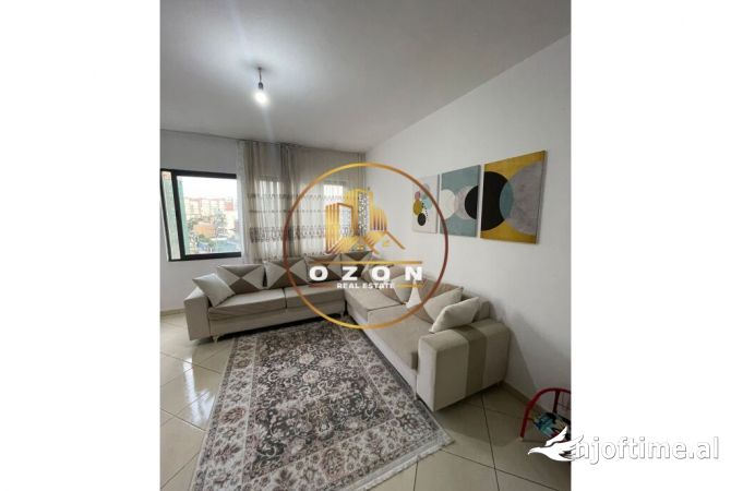 Shtepi me qera 2+1 ne Tirane - 450 Euro