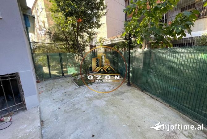 Shtepi ne shitje Apartament ne Tirane, 2+1, Mobilimi E mobiluar, Pagesa 140,000  Euro.