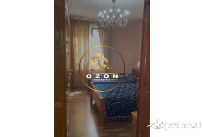 Shtepi ne shitje Apartament ne Tirane, 2+1, Mobilimi E mobiluar, Pagesa 100,000  Euro.