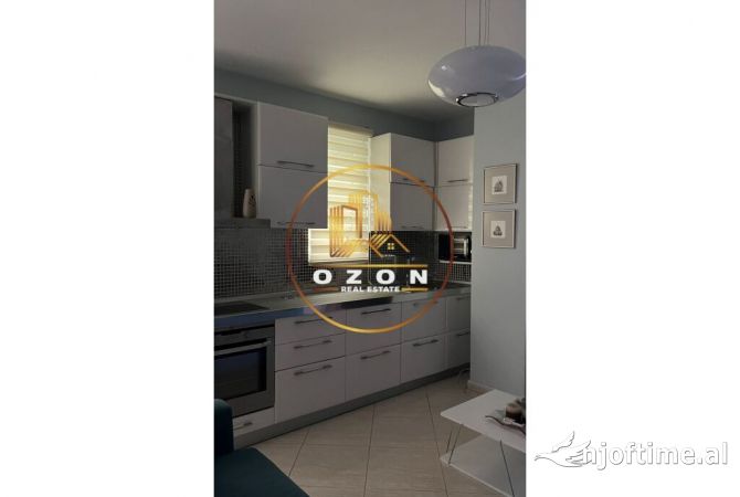 Shtepi me qera Apartament ne Tirane, 2+1, Mobilimi E mobiluar, Pagesa 650  Euro.