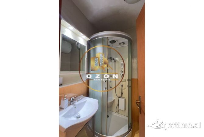 Shtepi me qera Apartament ne Tirane, 2+1, Mobilimi E mobiluar, Pagesa 650  Euro.