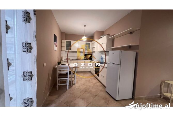 Shtepi me qera 3+1 ne Tirane - 800 Euro