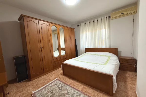 Shtepi me qera 2+1 ne Tirane - 700 Euro
