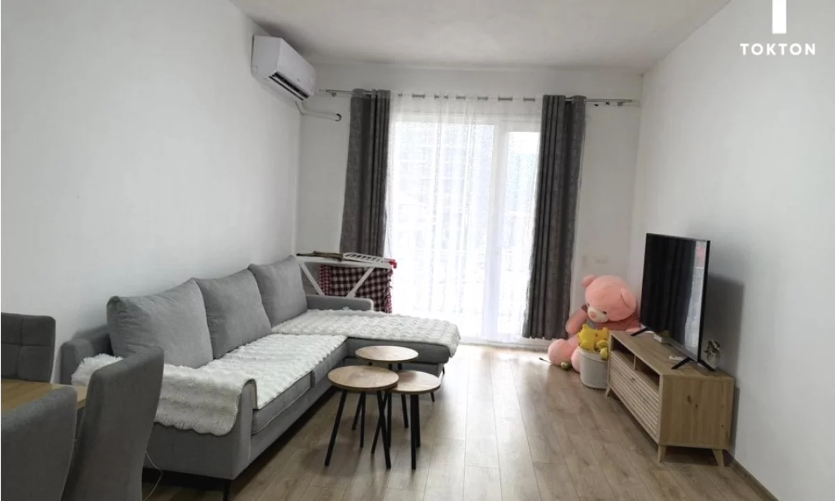 Shtepi ne shitje Apartament ne Tirane, 2+1, Mobilimi E mobiluar, Pagesa 150,000  Euro.