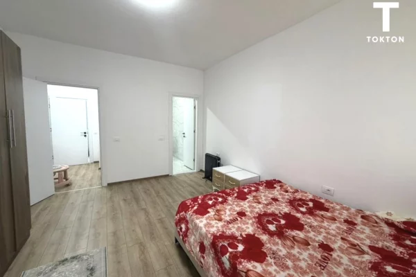 Shtepi ne shitje Apartament ne Tirane, 2+1, Mobilimi E mobiluar, Pagesa 150,000  Euro.