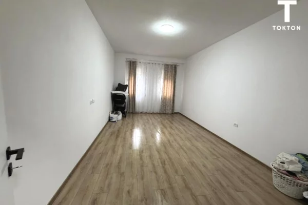 Shtepi ne shitje Apartament ne Tirane, 2+1, Mobilimi E mobiluar, Pagesa 150,000  Euro.