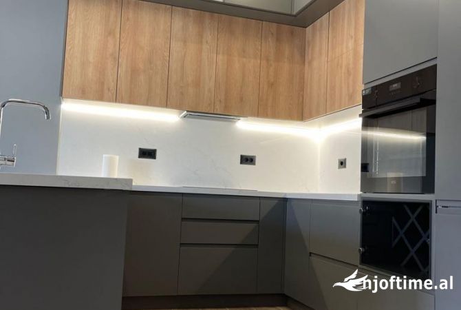 Shtepi me qera Apartament ne Tirane, 2+1, Mobilimi E mobiluar, Pagesa 1,500  Euro.