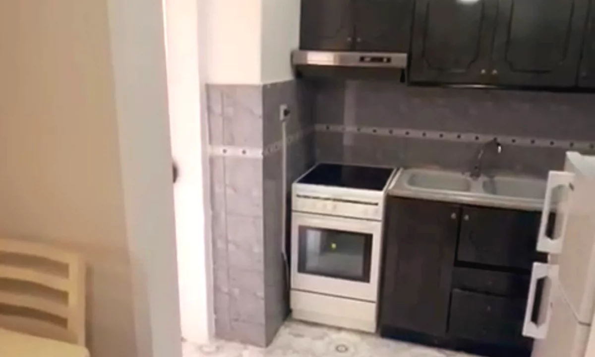 Shtepi me qera Apartament ne Tirane, 1+1, Mobilimi E mobiluar, Pagesa 45,000  Leke.