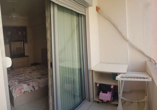 Shtepi me qera Apartament ne Tirane, 2+1, Mobilimi E mobiluar, Pagesa 450  Euro.