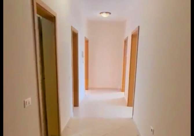 Ambient biznesi me qera 3+1 ne Tirane - 800 Euro