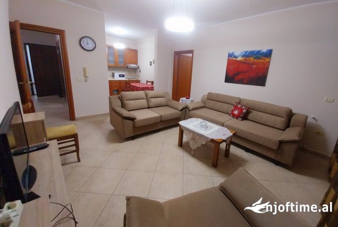 Shtepi me qera 3+1 ne Tirane - 900 Euro