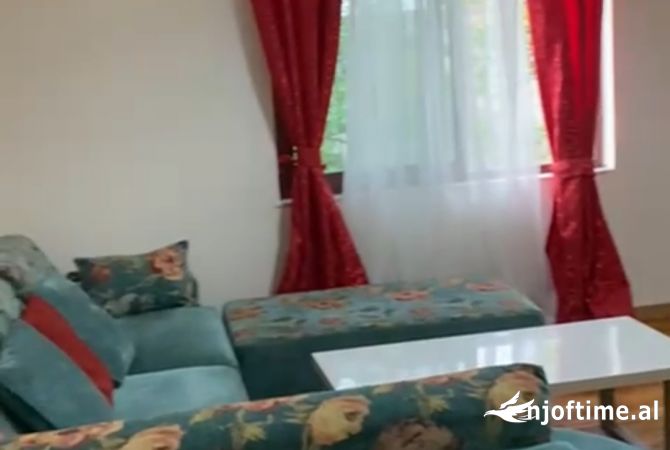 Shtepi me qera 2+1 ne Tirane - 380 Euro