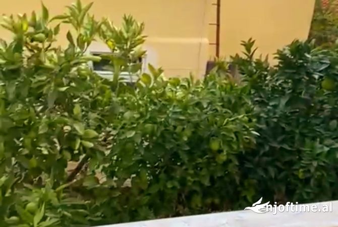 Shtepi me qera Shtepi Private ne Tirane, 2+1, Mobilimi E mobiluar, Pagesa 380  Euro.