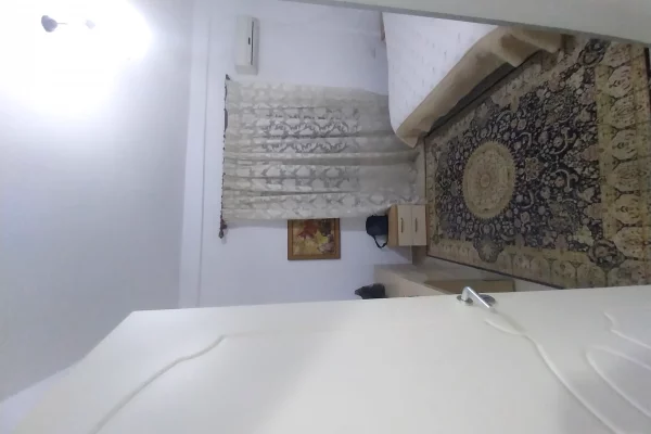 Shtepi ne shitje Apartament ne Tirane, 2+1, Mobilimi E mobiluar, Pagesa 140,000  Euro.