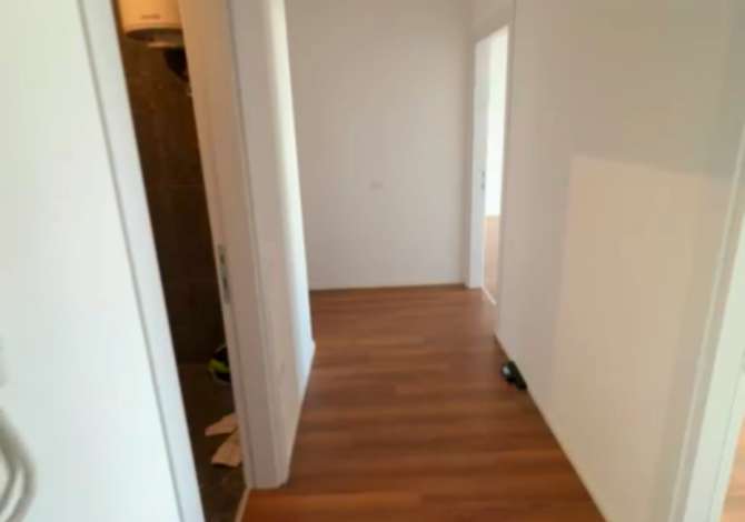 Me qera Apart/Ambient 2+1+2 PER ZYRA TE NDRYSHME BIZNESI/Sherbimesh. ZONA KOMPLEKS ARLIS, RR E DIBRE