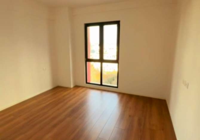 Ambient biznesi me qera 3+1 ne Tirane - 600 Euro