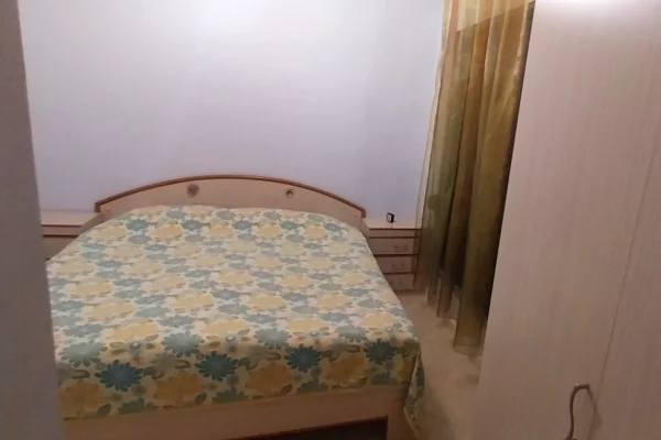 Shtepi me qera Apartament ne Tirane, 1+1, Mobilimi E mobiluar, Pagesa 45,000  Leke.