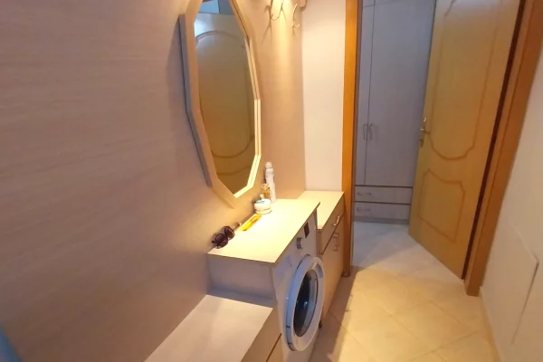 Shtepi me qera Apartament ne Tirane, 1+1, Mobilimi E mobiluar, Pagesa 45,000  Leke.