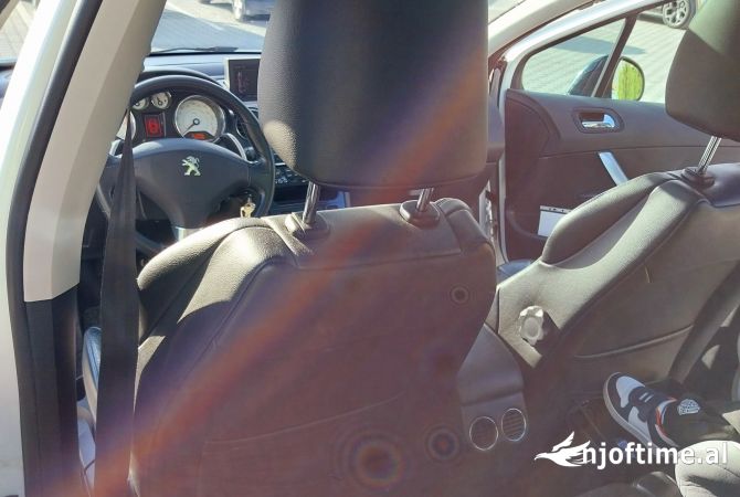Makina ne shitje  ne Tirane - 5,000 Euro