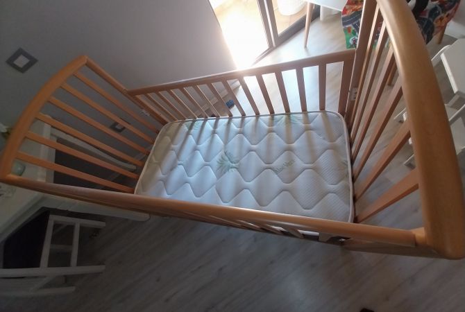 Mobilje dhe Elektroshtepiake  ne Tirane - 130 Euro