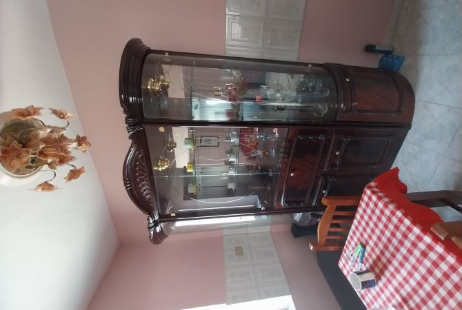 Mobili ed elettrodomestici  a Valona - 600 Euro
