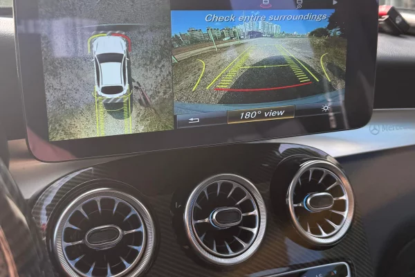 Makina ne shitje ne Tirane, Mercedes-Benz, 2018 Diesel,Kambio Automatik Pagesa 27,500  Euro.