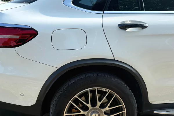 Makina ne shitje ne Tirane, Mercedes-Benz, 2018 Diesel,Kambio Automatik Pagesa 27,500  Euro.