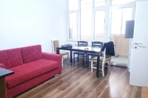 Casa in affitto 1+1 a Tirana - 450 Euro