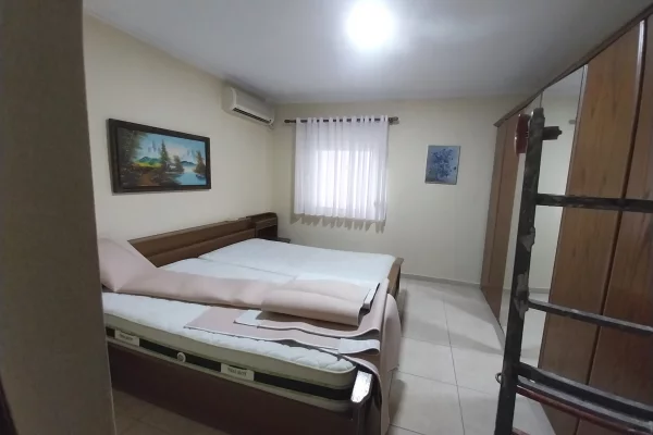 Shtepi me qera Apartament ne Tirane, 1+1, Mobilimi E mobiluar, Pagesa 55,000  Leke.