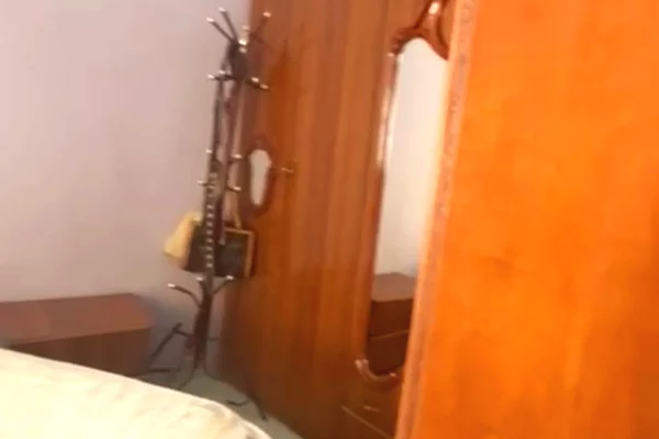 Shtepi me qera Apartament ne Tirane, 2+1, Mobilimi E mobiluar, Pagesa 35,000  Leke.