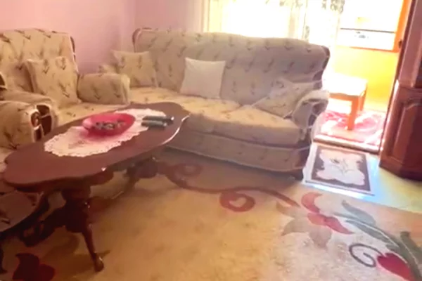 Shtepi me qera 2+1 ne Tirane - 35,000 Leke