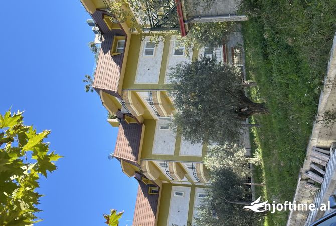 Shtepi ne shitje Apartament ne Tirane, 2+1, Mobilimi Bosh, pa mobiluar, Pagesa 164,000  Euro.