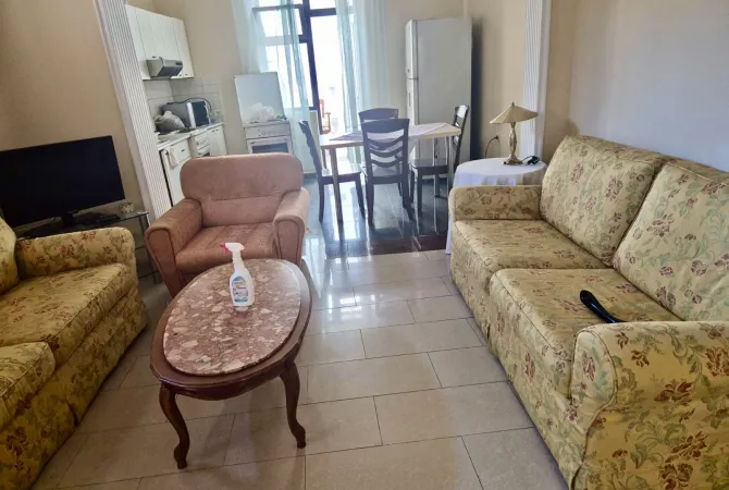 Shtepi me qera 1+1 ne Tirane - 50,000 Leke