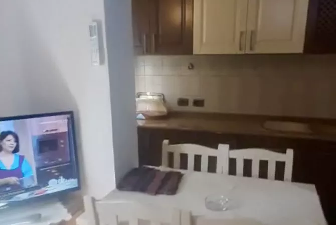 Shtepi me qera 2+1 ne Tirane - 500 Euro
