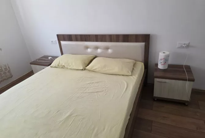 Shtepi me qera Apartament ne Tirane, 1+1, Mobilimi E mobiluar, Pagesa 480  Euro.